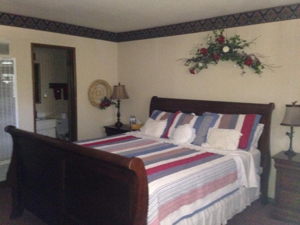 Switzerland Haus Bed And Breakfast Inn Big Bear Lake Pokój zdjęcie
