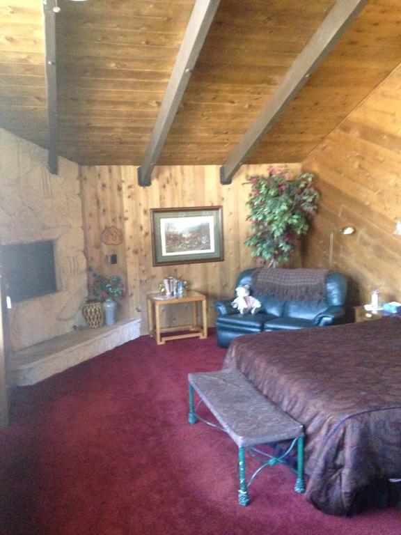 Switzerland Haus Bed And Breakfast Inn Big Bear Lake Pokój zdjęcie