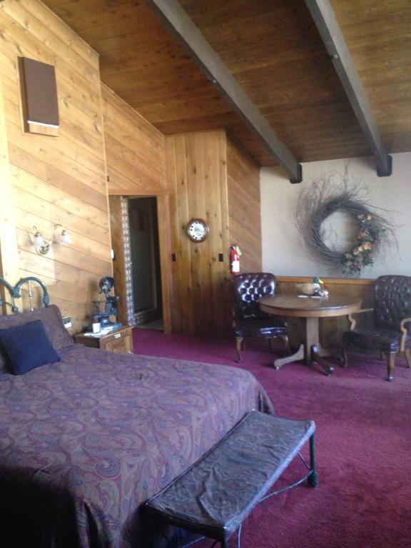 Switzerland Haus Bed And Breakfast Inn Big Bear Lake Pokój zdjęcie